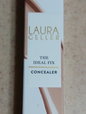 Laura Geller Concealer in Porcelain